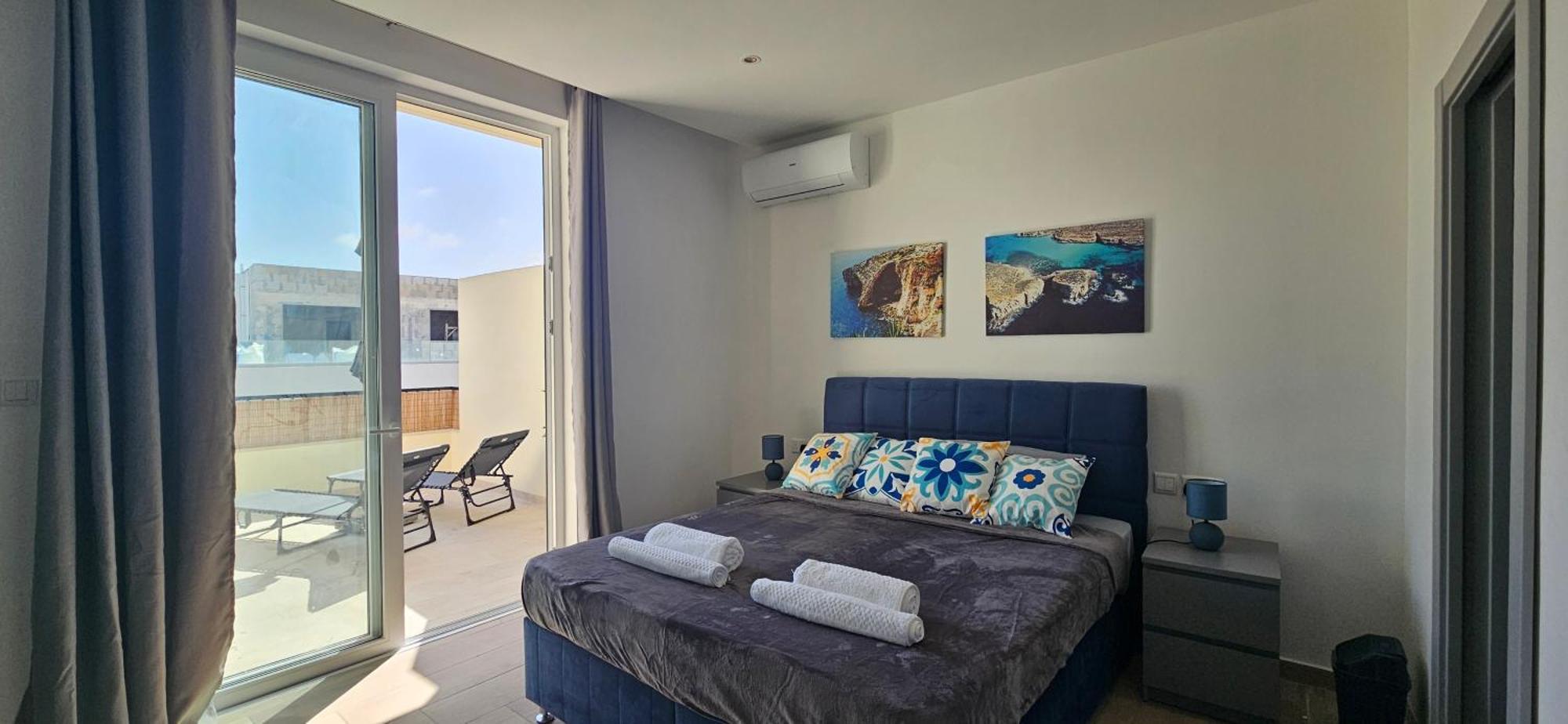 Sea Breeze Penthouse And Terrace Qawra St Paul'S Bay Apartment St. Paul's Bay Ngoại thất bức ảnh